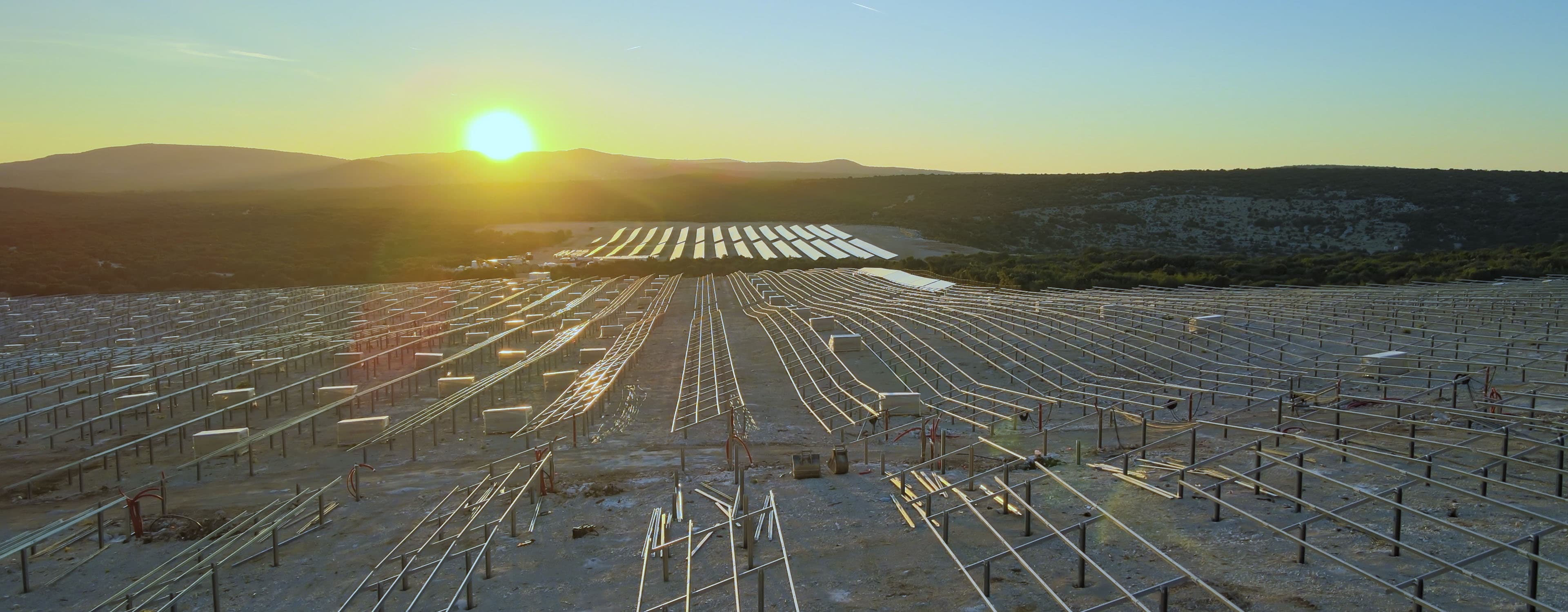Transforming Energy: Embracing Renewables, Smart Tech, and Consumer Innovation in the Modern Grid